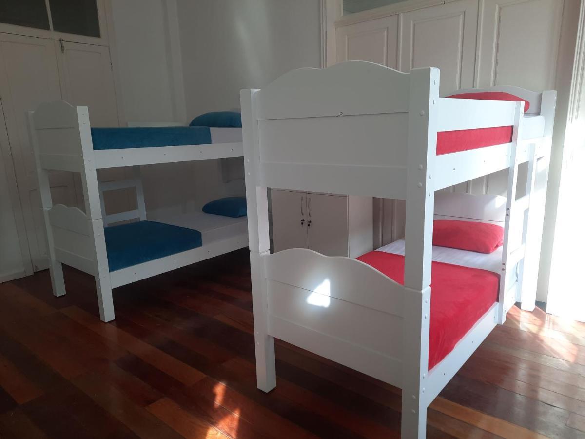 Casarao & Quartos Privados Hostel